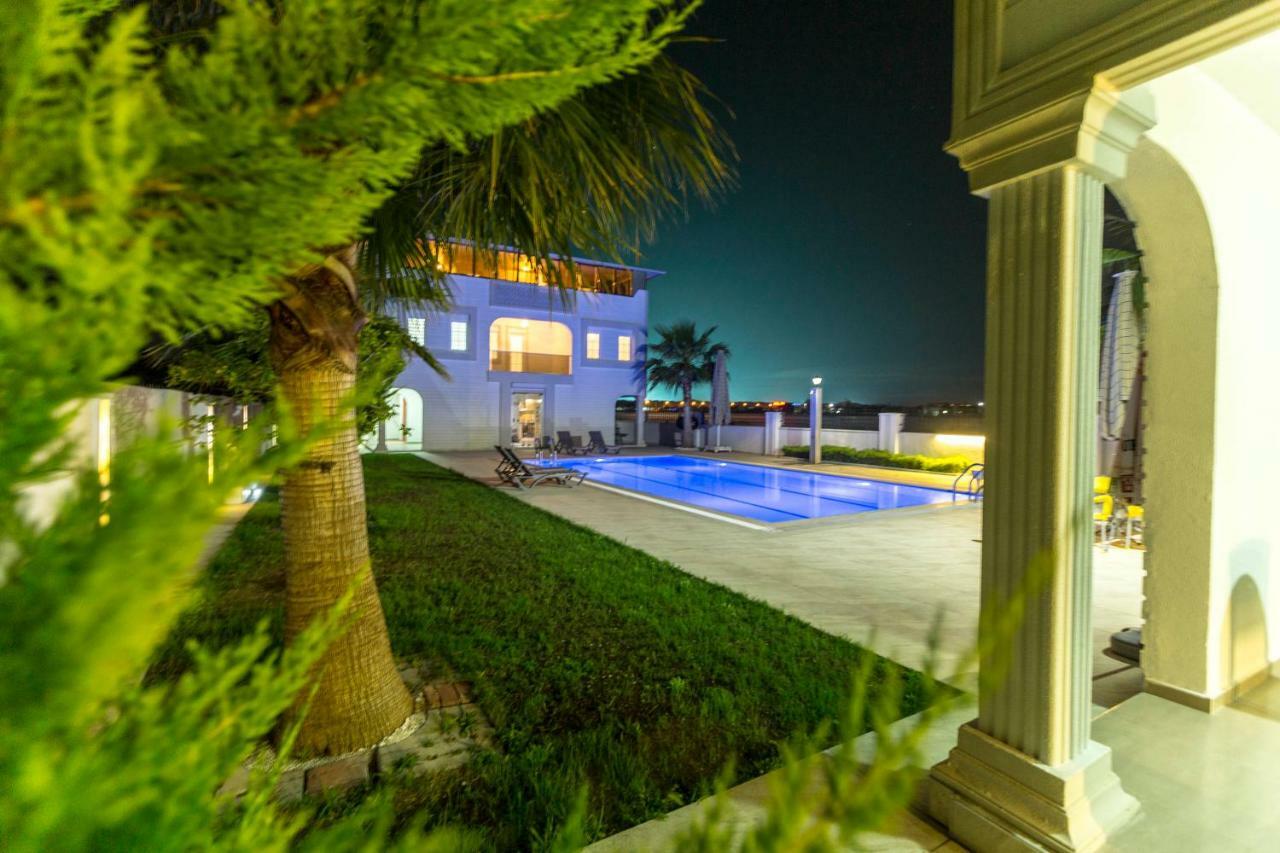 Villa On Kadriye Mahallesi 贝莱克 外观 照片